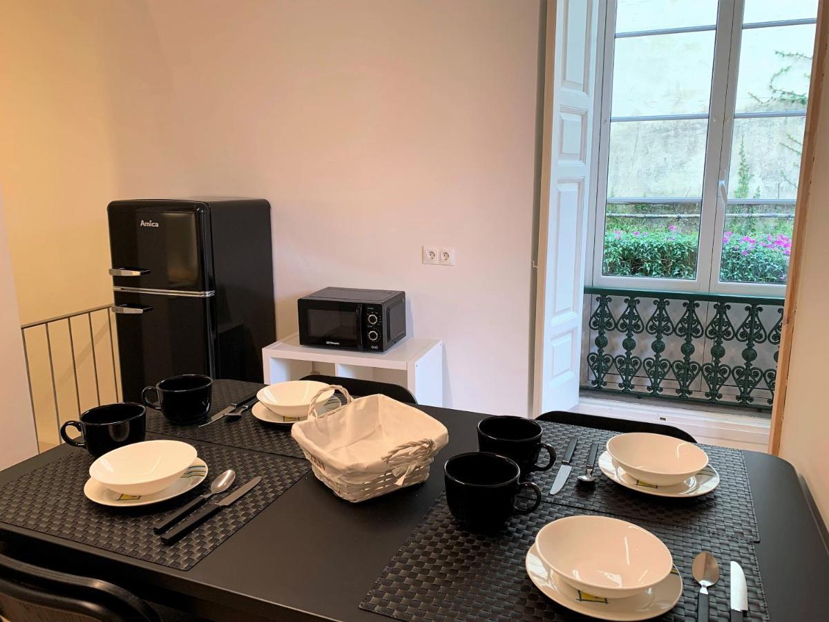 Apartamento Duplex Planta Baja Con Aparcamiento Gratuito En Palacio De Mijares Lejlighed Llanes Eksteriør billede